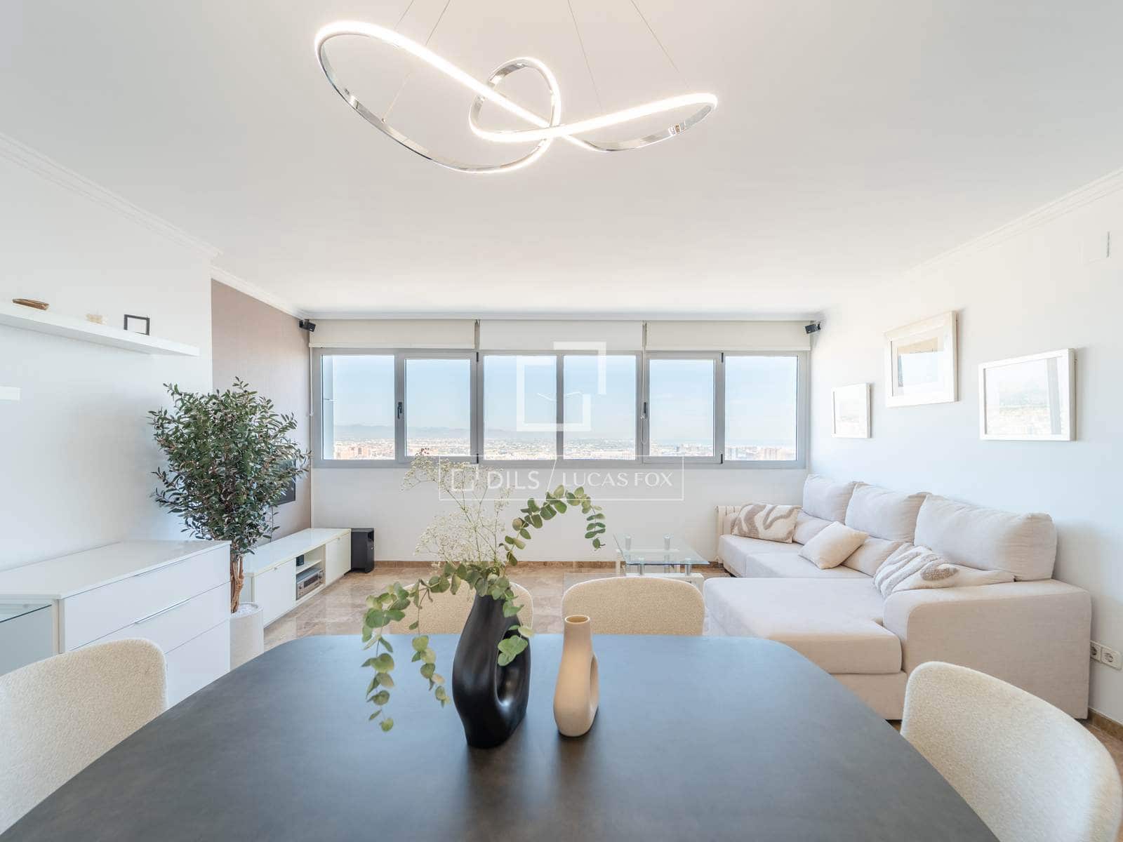 3 quarto Apartamento para arrendar em Valencia cidade com piscina garagem - 2 800 € (Ref: 4041792)