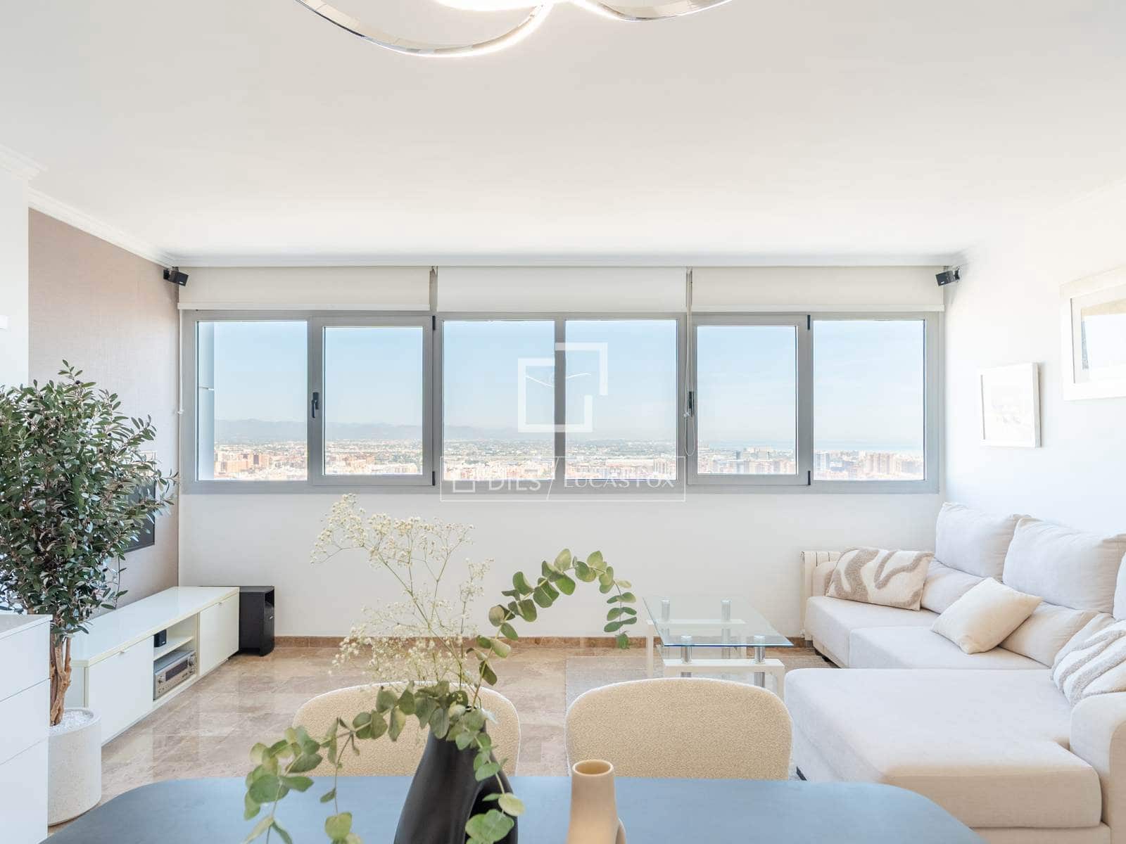 3 quarto Apartamento para arrendar em Valencia cidade com piscina garagem - 2 800 € (Ref: 4041792)