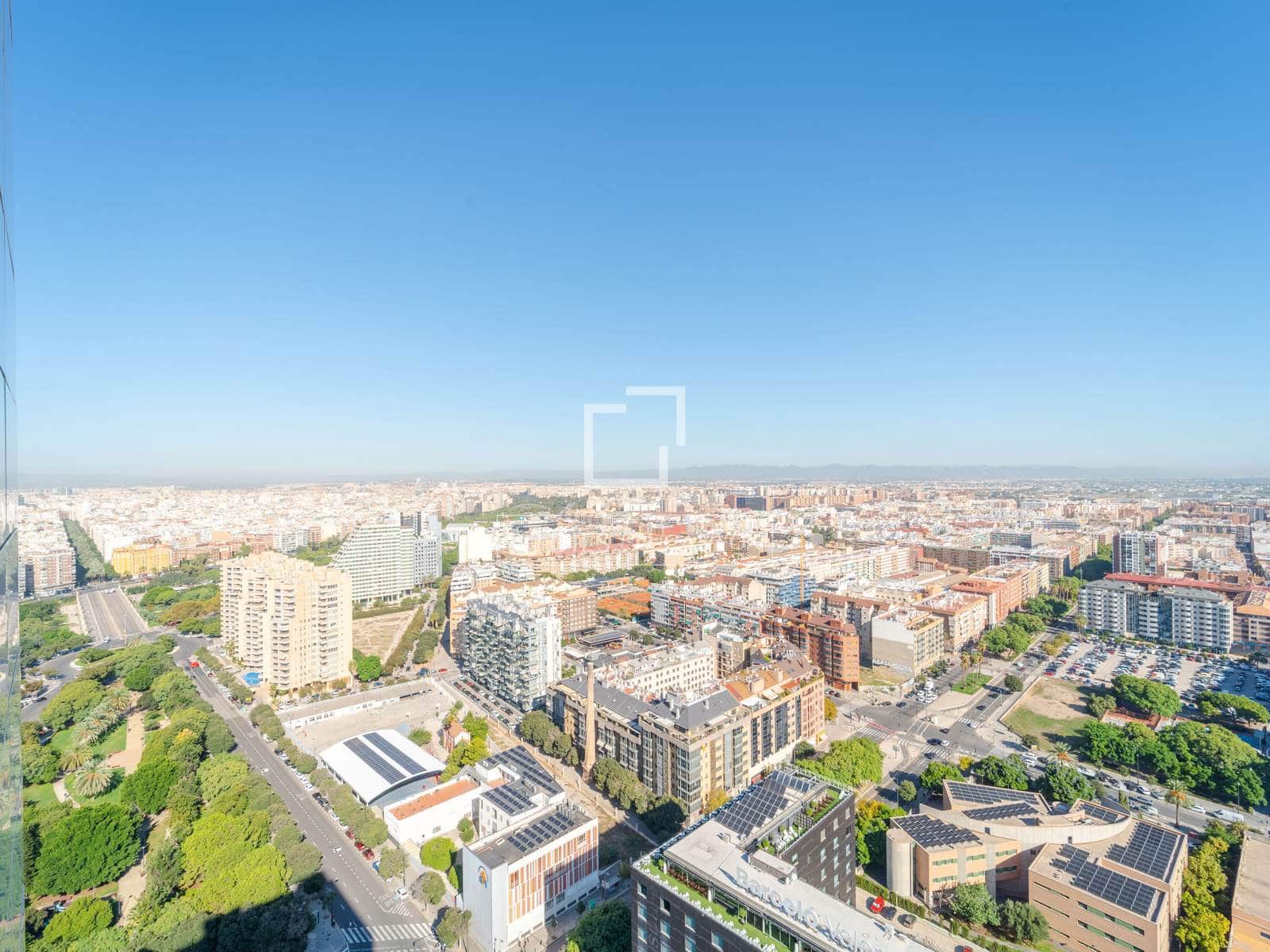 3 quarto Apartamento para arrendar em Valencia cidade com piscina garagem - 2 800 € (Ref: 4041792)