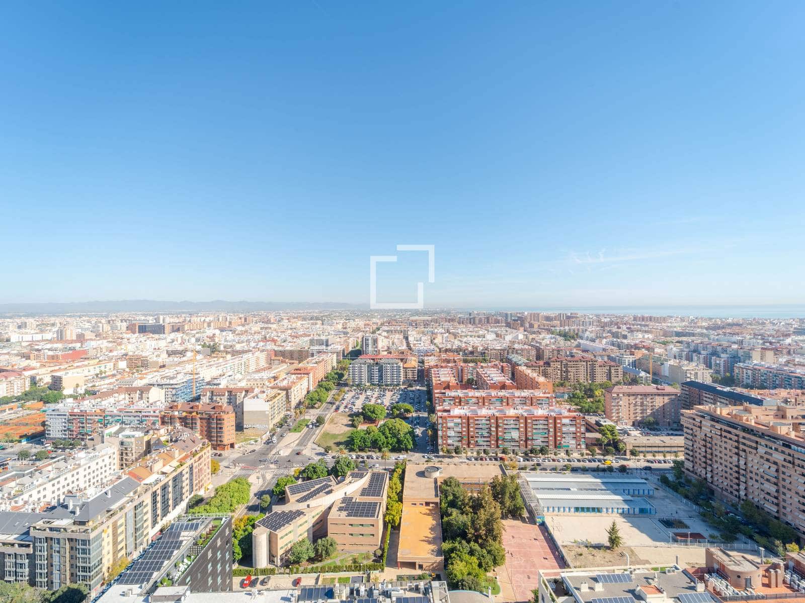 3 quarto Apartamento para arrendar em Valencia cidade com piscina garagem - 2 800 € (Ref: 4041792)