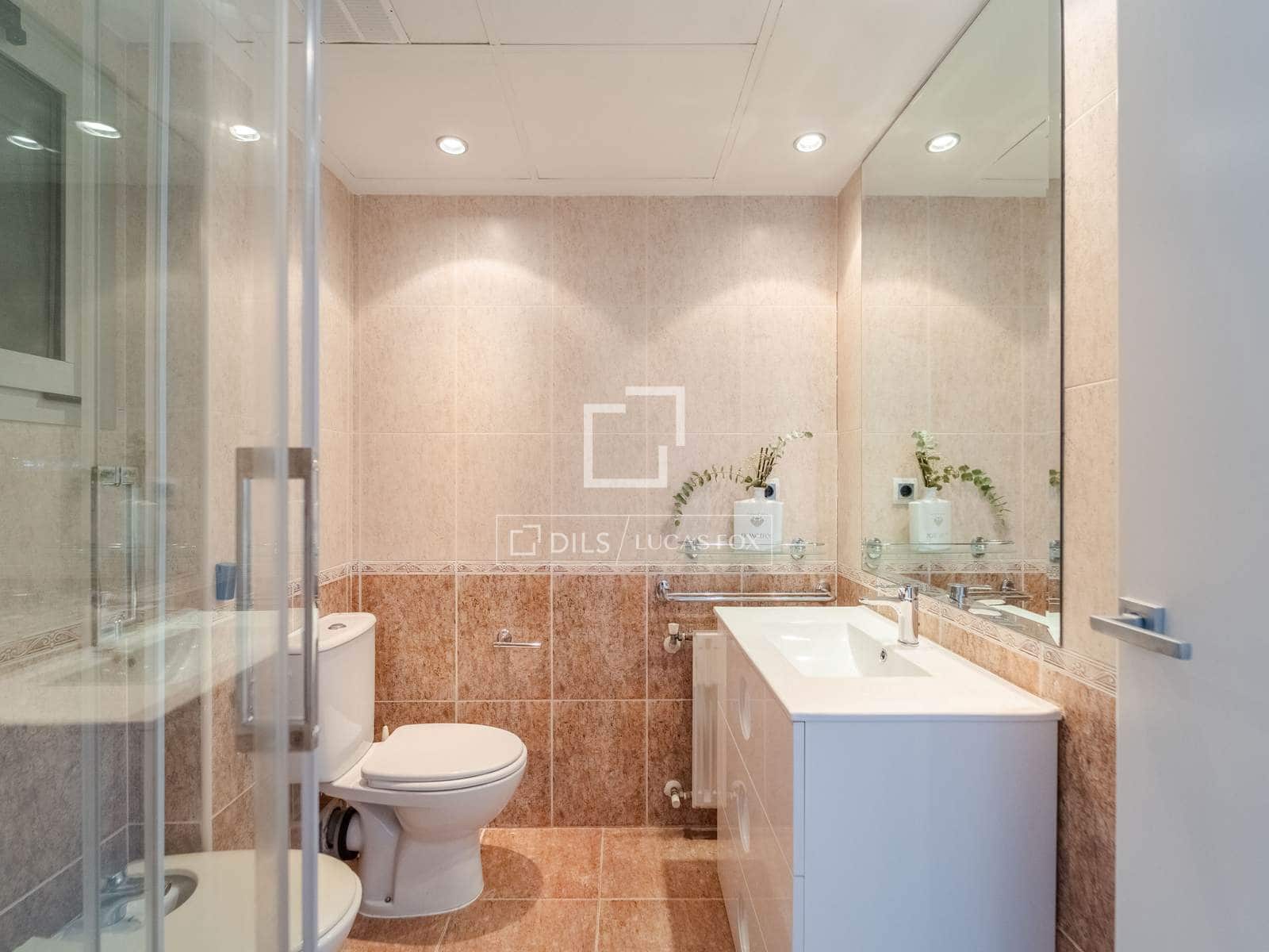 3 quarto Apartamento para arrendar em Valencia cidade com piscina garagem - 2 800 € (Ref: 4041792)