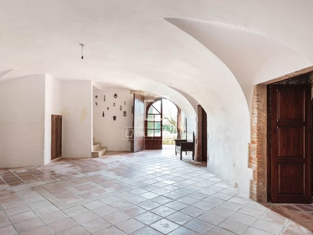 10 sypialnia Finka/Dom wiejski na sprzedaż w Sant Joan de Mollet z basenem garażem - 1 150 000 € (Ref: 4091200)