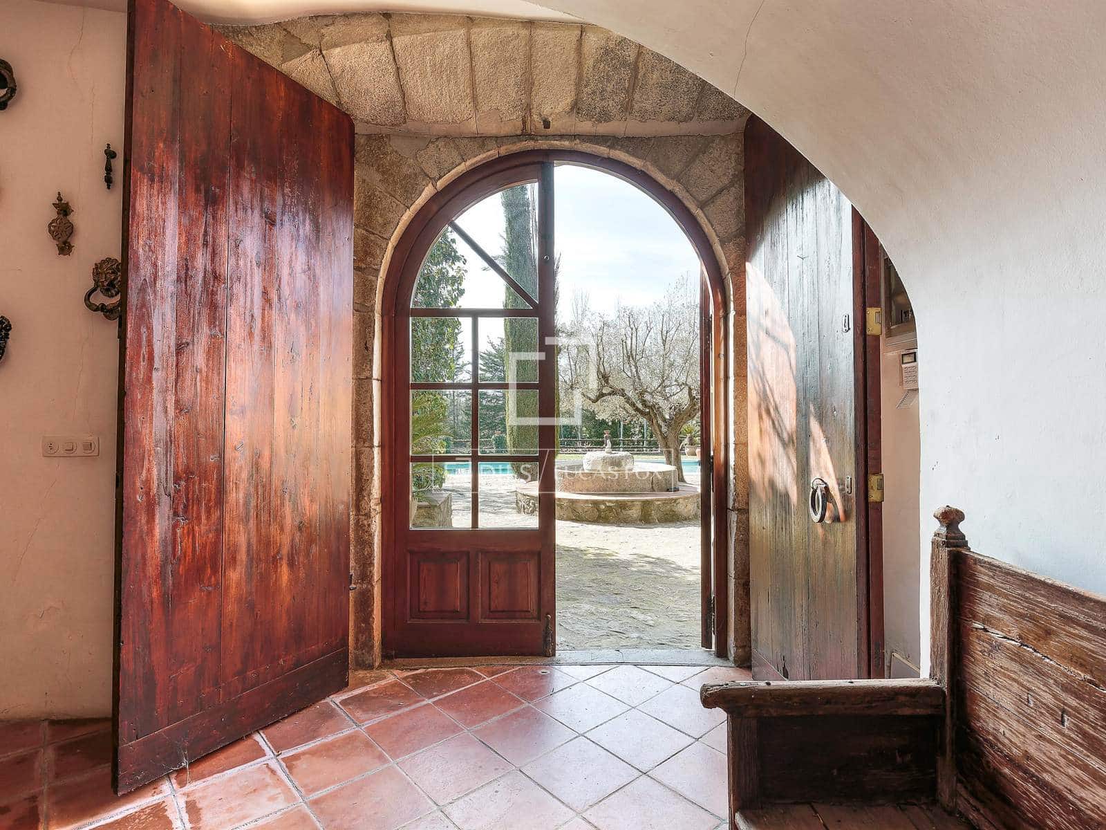 10 sypialnia Finka/Dom wiejski na sprzedaż w Sant Joan de Mollet z basenem garażem - 1 150 000 € (Ref: 4091200)