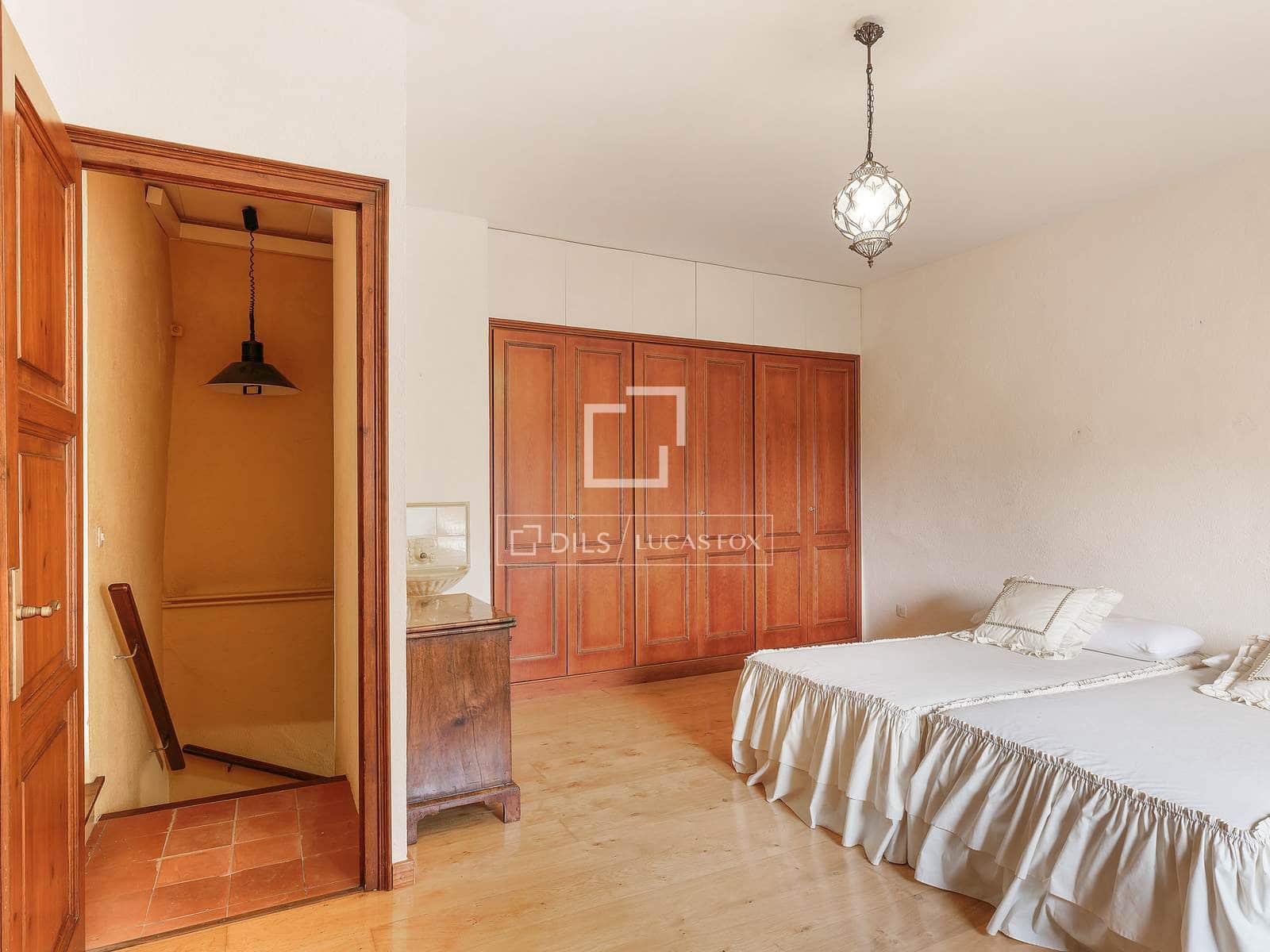 10 sypialnia Finka/Dom wiejski na sprzedaż w Sant Joan de Mollet z basenem garażem - 1 150 000 € (Ref: 4091200)