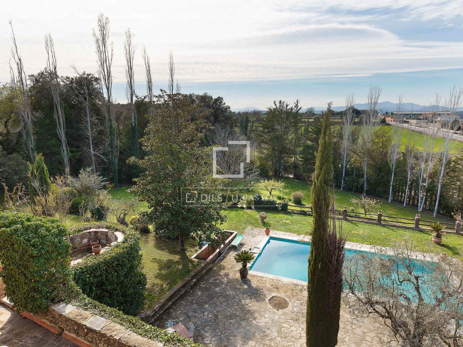 10 sypialnia Finka/Dom wiejski na sprzedaż w Sant Joan de Mollet z basenem garażem - 1 150 000 € (Ref: 4091200)