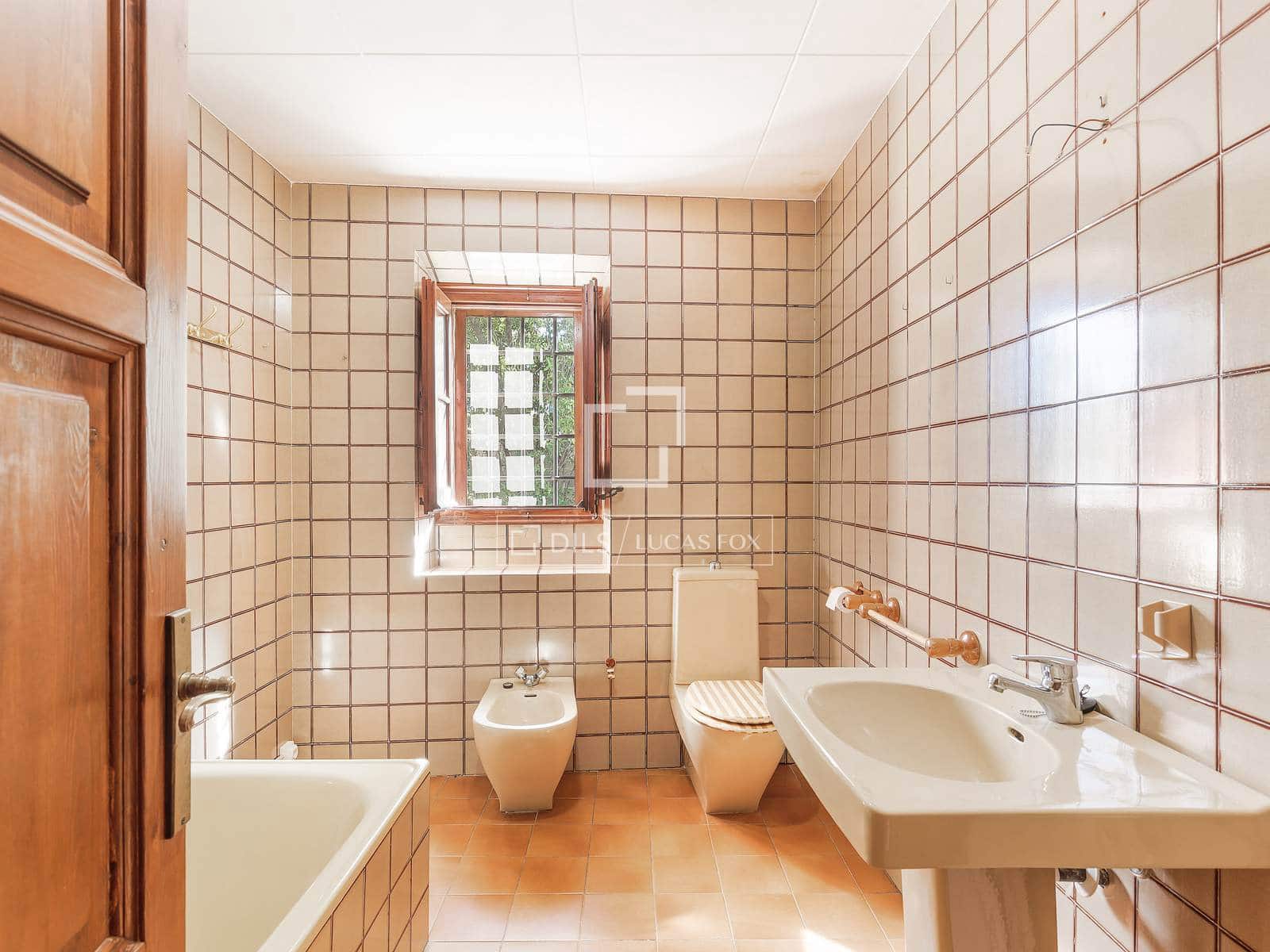 10 sypialnia Finka/Dom wiejski na sprzedaż w Sant Joan de Mollet z basenem garażem - 1 150 000 € (Ref: 4091200)