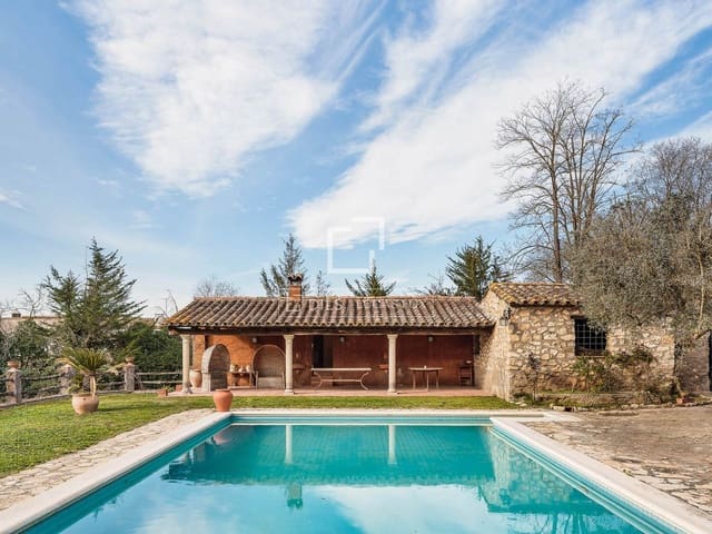 10 sypialnia Finka/Dom wiejski na sprzedaż w Sant Joan de Mollet z basenem garażem - 1 150 000 € (Ref: 4091200)