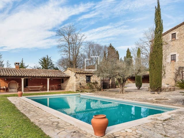 10 sypialnia Finka/Dom wiejski na sprzedaż w Sant Joan de Mollet z basenem garażem - 1 150 000 € (Ref: 4091200)