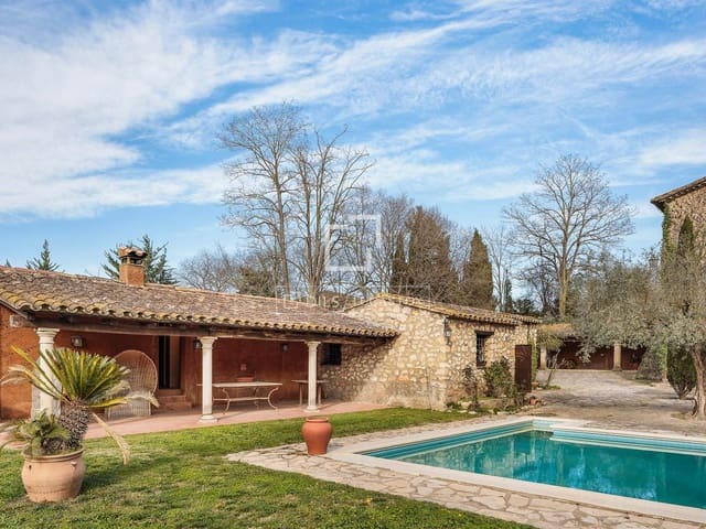 10 sypialnia Finka/Dom wiejski na sprzedaż w Sant Joan de Mollet z basenem garażem - 1 150 000 € (Ref: 4091200)