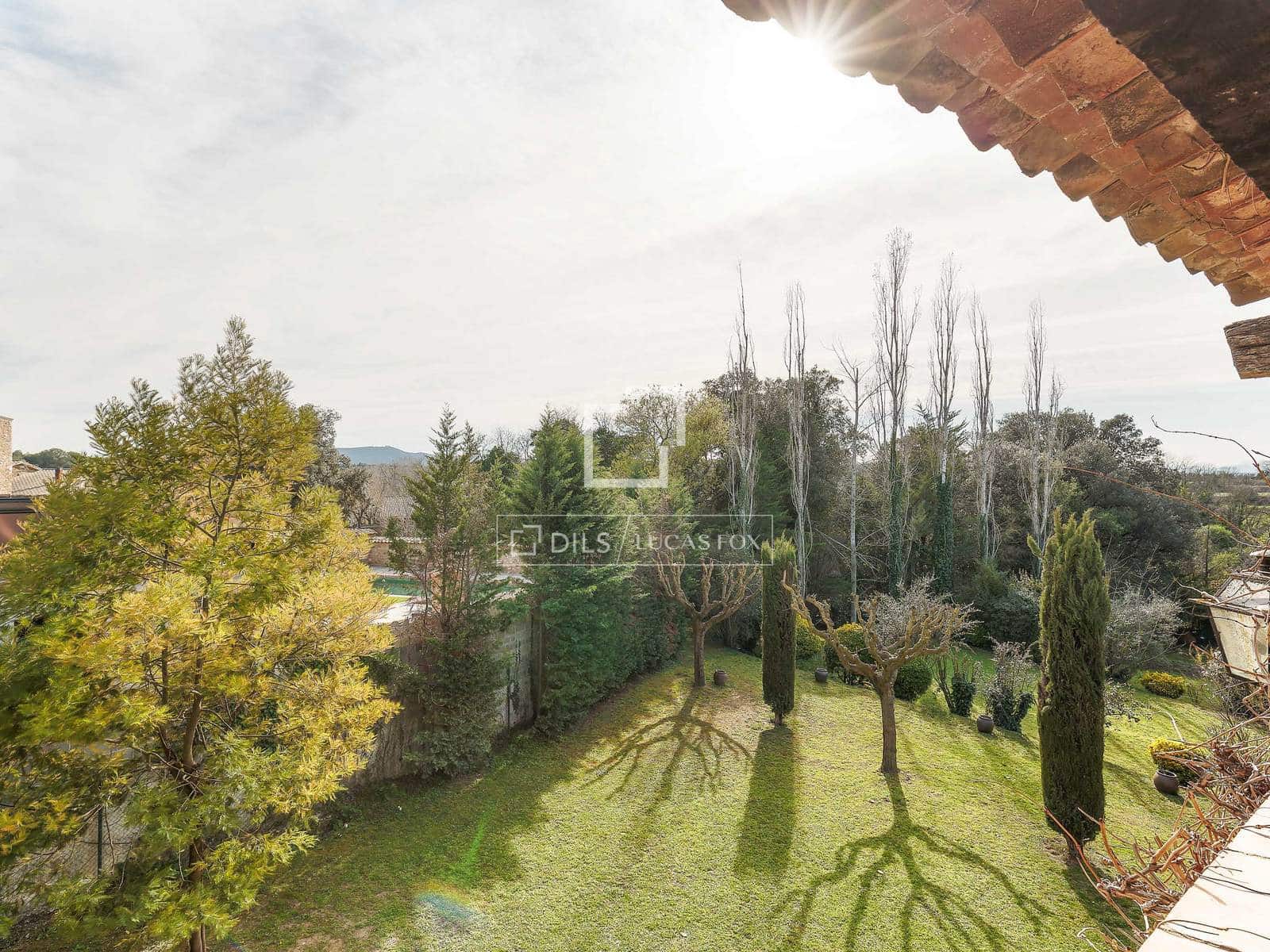 10 sypialnia Finka/Dom wiejski na sprzedaż w Sant Joan de Mollet z basenem garażem - 1 150 000 € (Ref: 4091200)