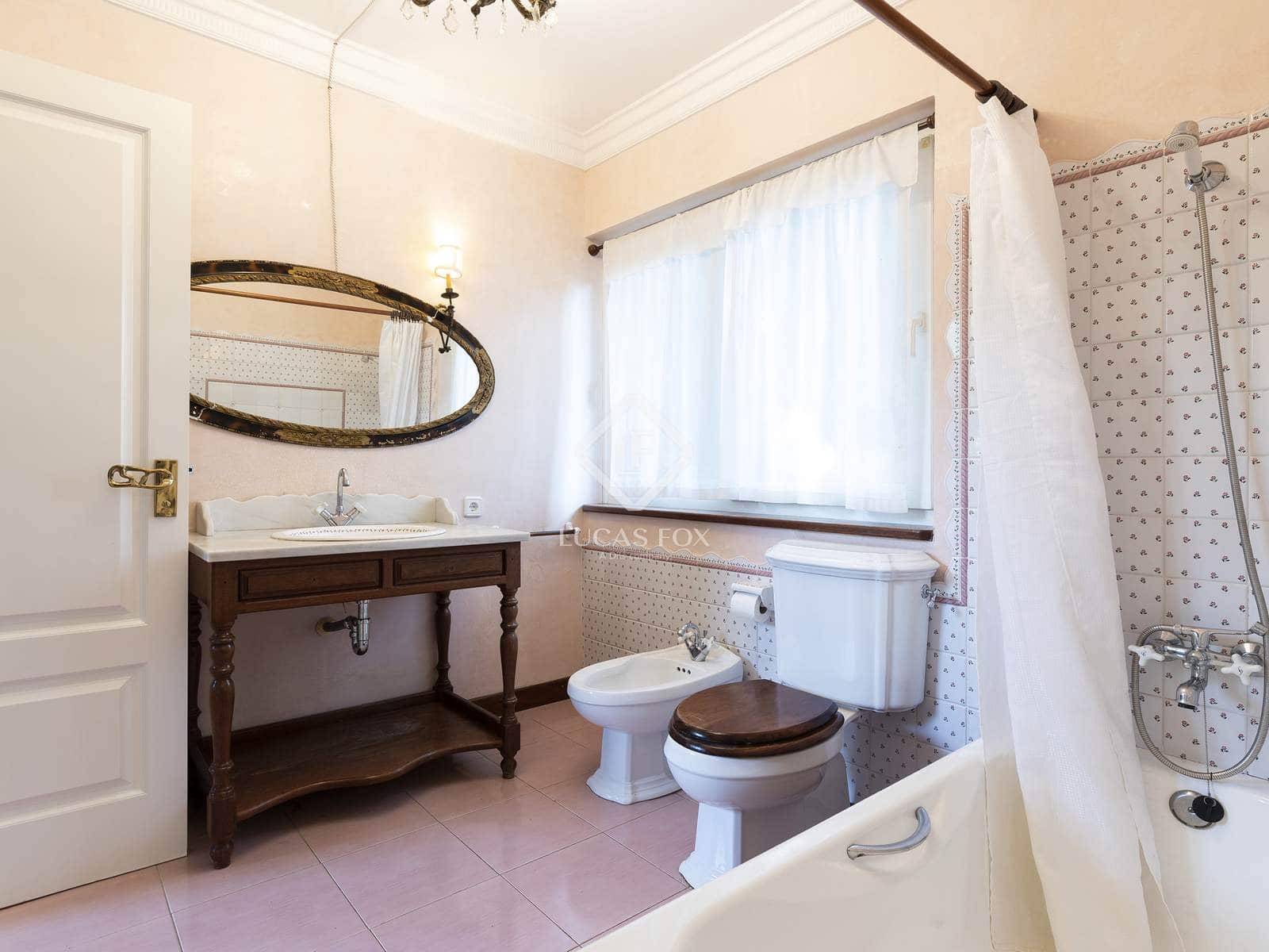 6 makuuhuone Huvila myytävänä paikassa Sitges mukana uima-altaan 
autotalli - 2 700 000 € (Ref: 4326320)