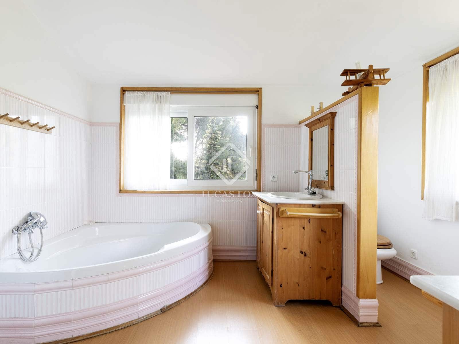 6 makuuhuone Huvila myytävänä paikassa Sitges mukana uima-altaan 
autotalli - 2 700 000 € (Ref: 4326320)