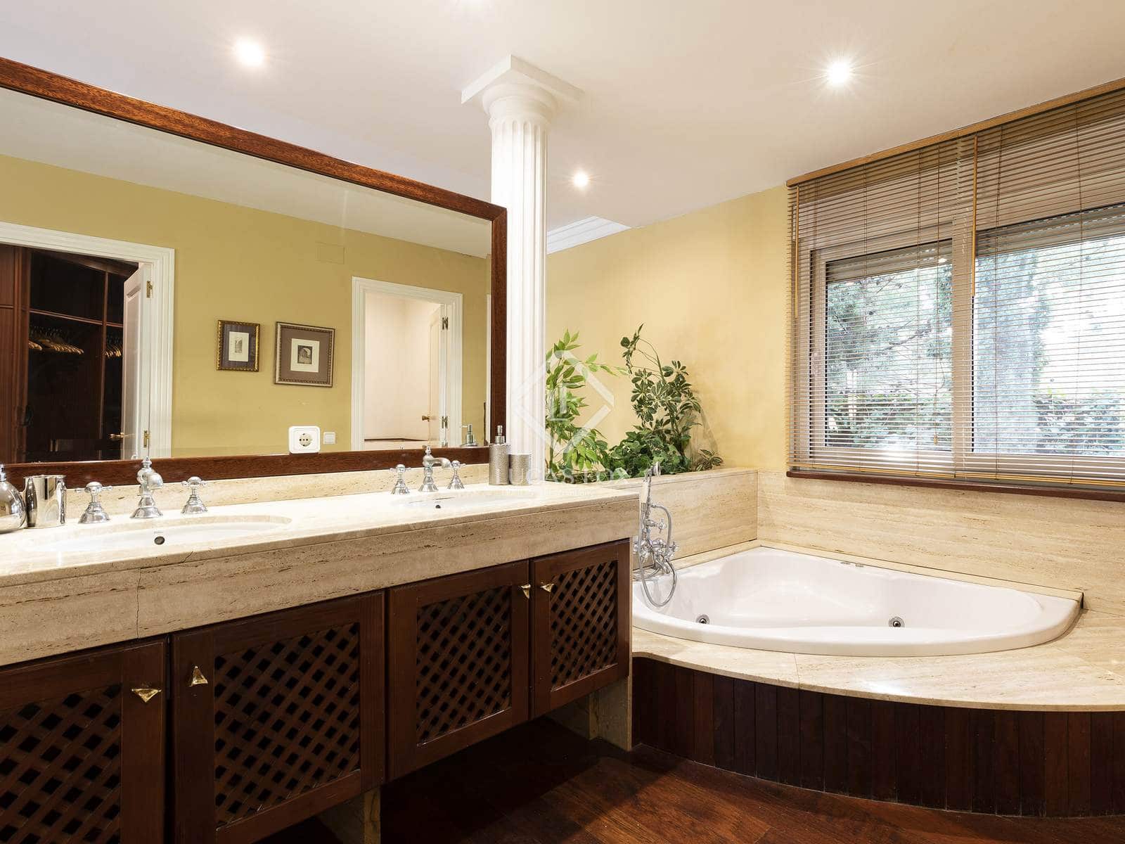 6 makuuhuone Huvila myytävänä paikassa Sitges mukana uima-altaan 
autotalli - 2 700 000 € (Ref: 4326320)