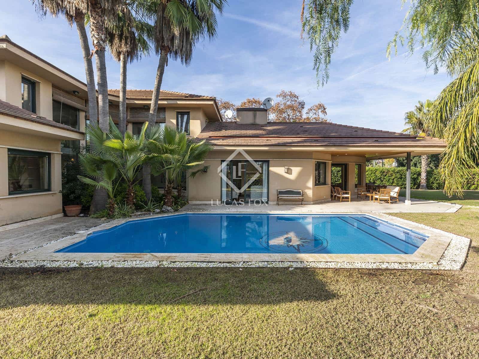 6 makuuhuone Huvila myytävänä paikassa Sitges mukana uima-altaan 
autotalli - 2 700 000 € (Ref: 4326320)