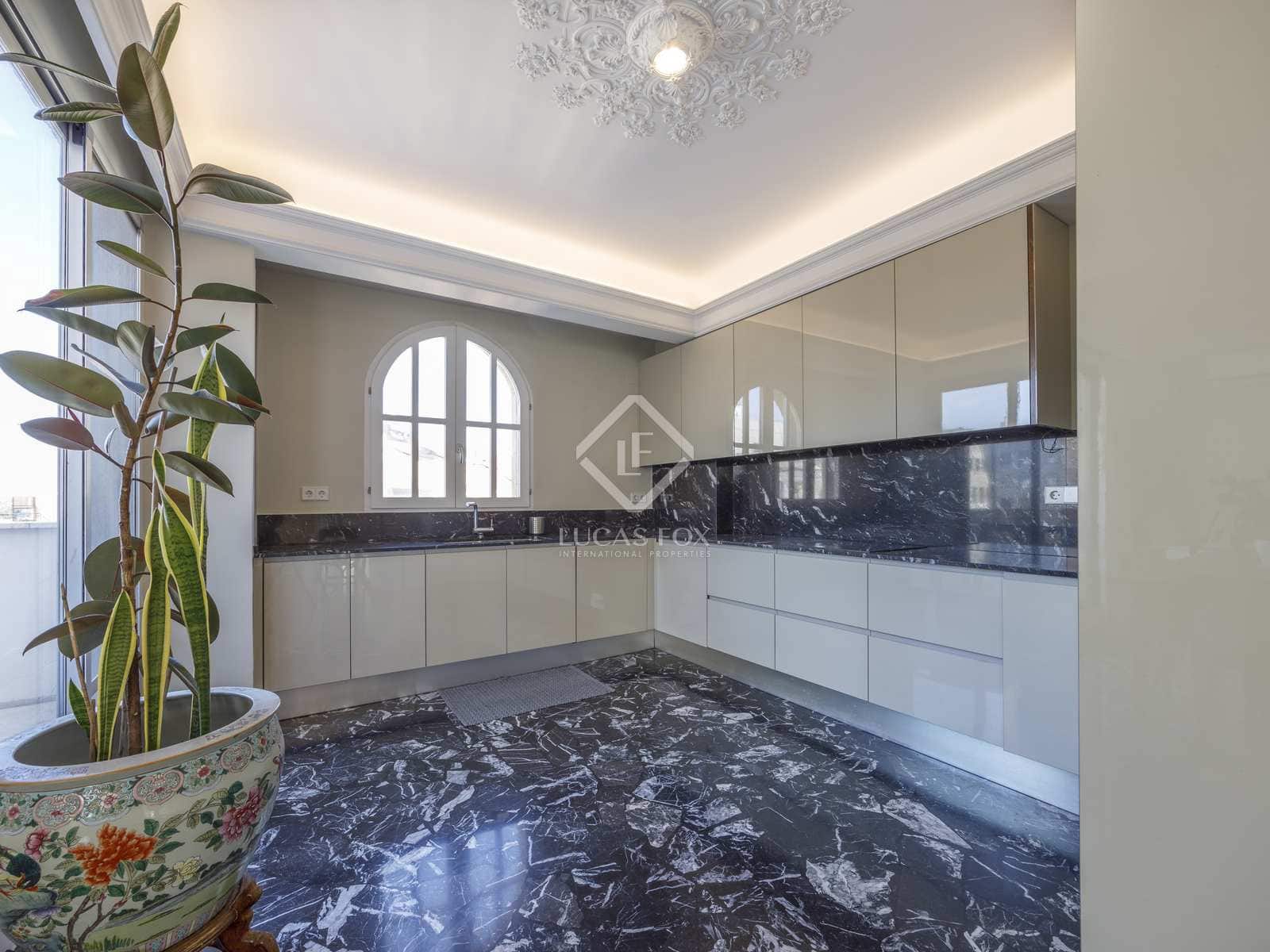 3 Zimmer Apartment zu vermieten in Valencia Stadt - 2.500 € (Ref: 4368669)