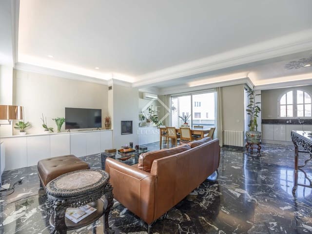 3 Zimmer Apartment zu vermieten in València Stadt - 2.500 € (Ref: 4368669)