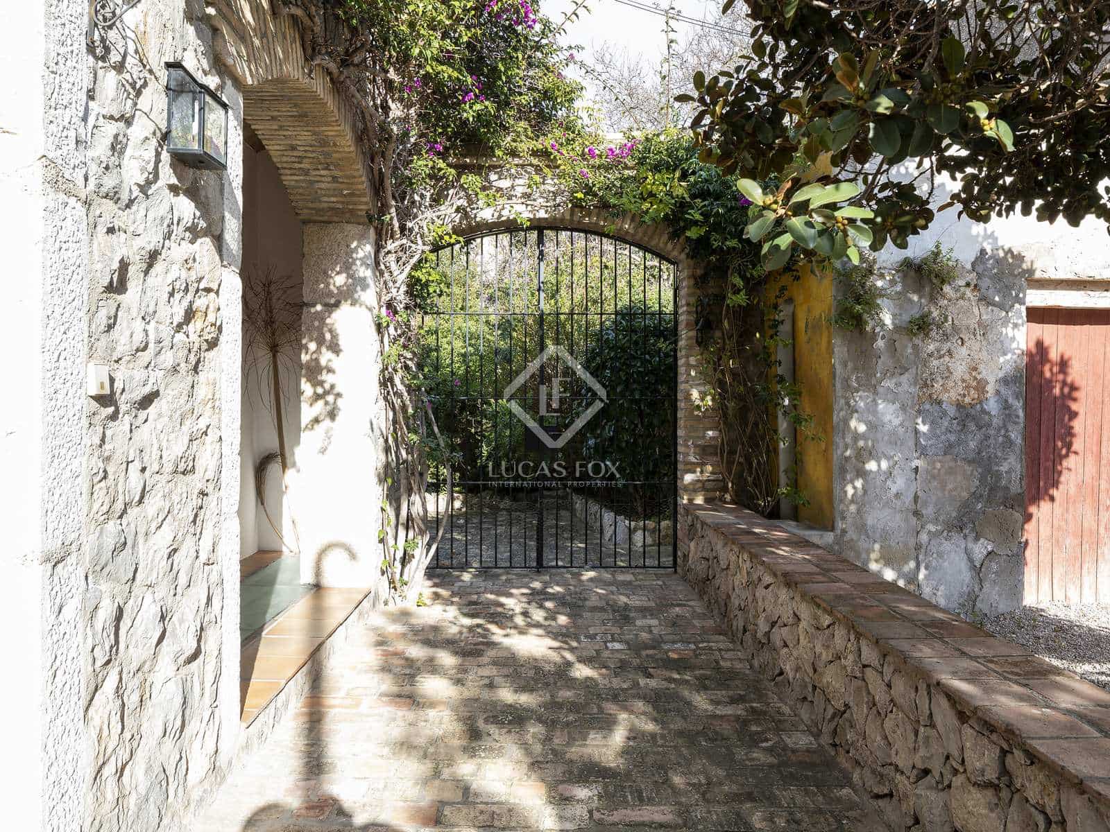 5 soveværelse Villa til salg i Sant Pere de Ribes med swimmingpool garage - € 1.175.000 (Ref: 4375290)