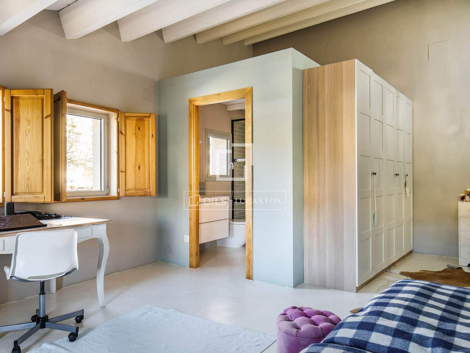 5 slaapkamer Villa te koop in Tiana met zwembad - € 2.700.000 (Ref: 4404354)