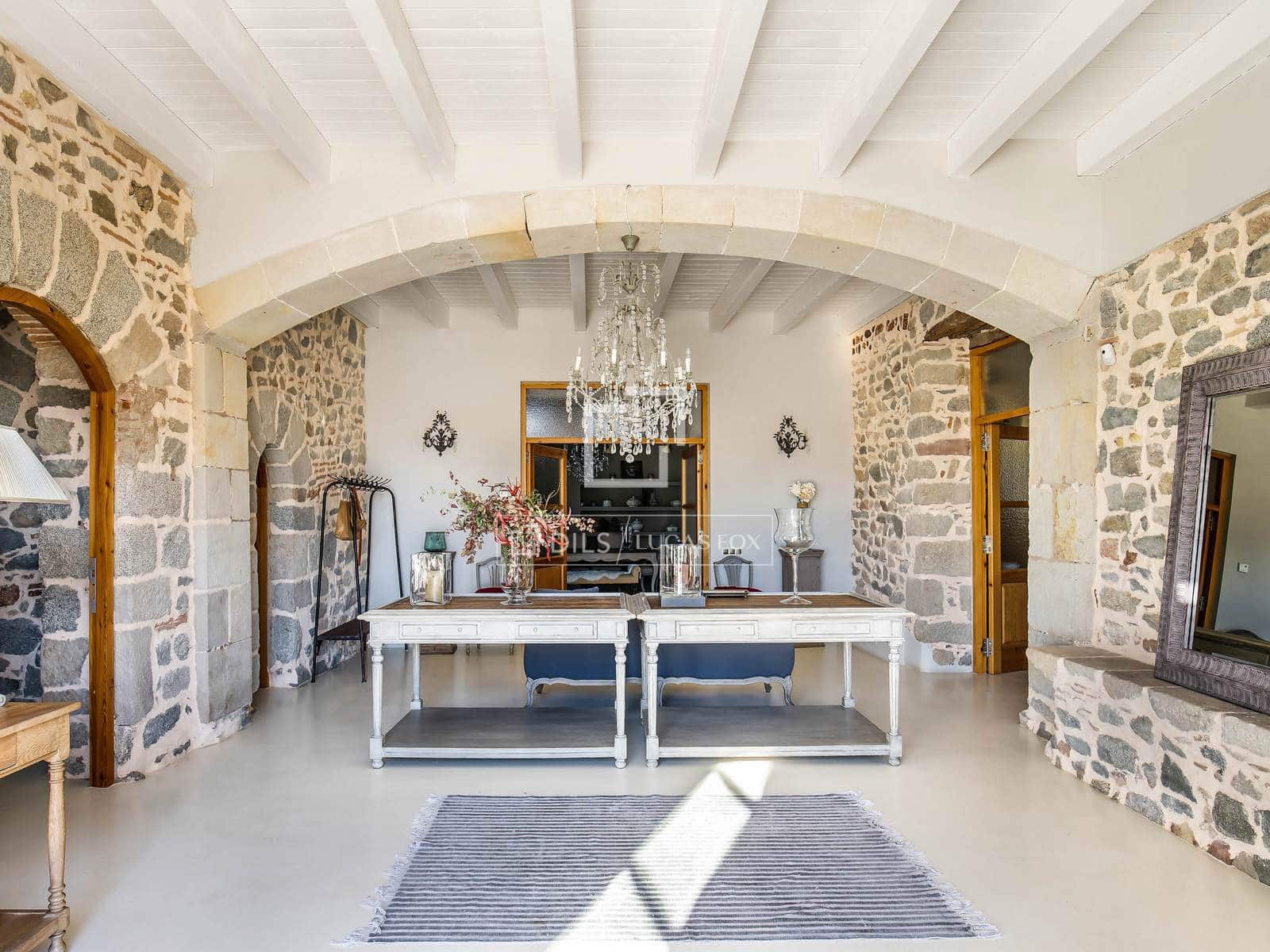 5 slaapkamer Villa te koop in Tiana met zwembad - € 2.700.000 (Ref: 4404354)