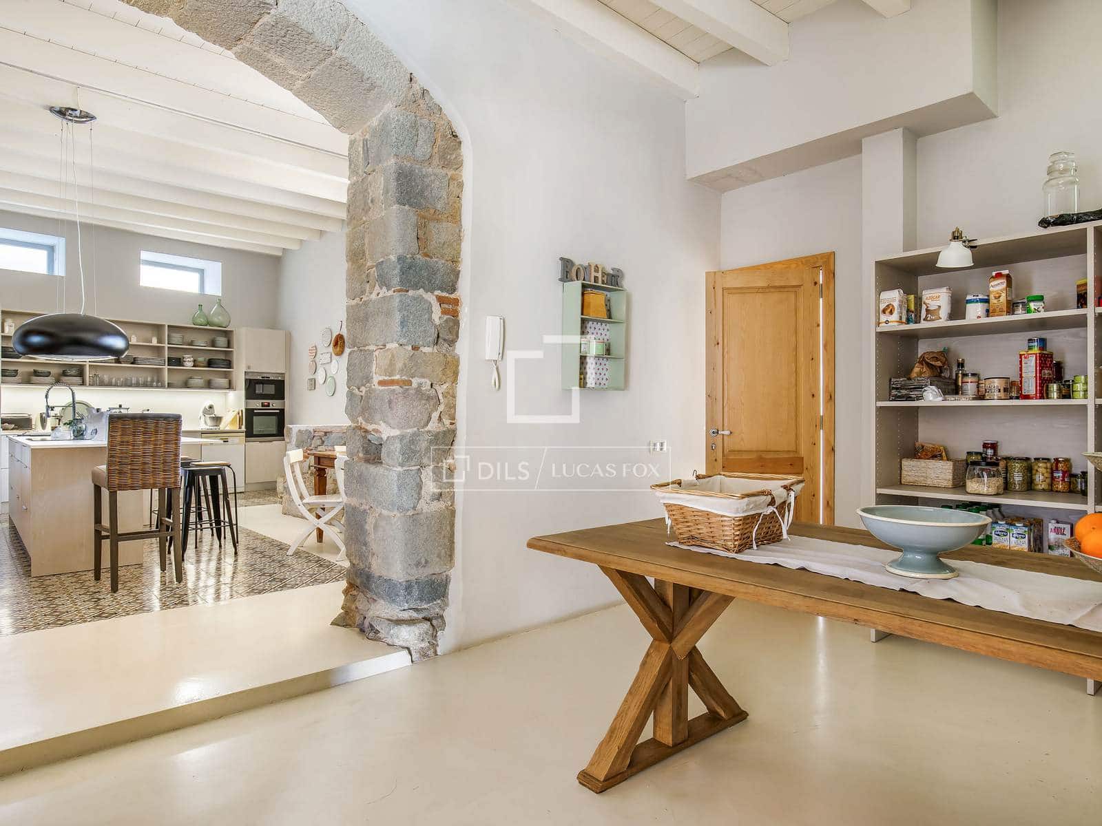 5 slaapkamer Villa te koop in Tiana met zwembad - € 2.700.000 (Ref: 4404354)