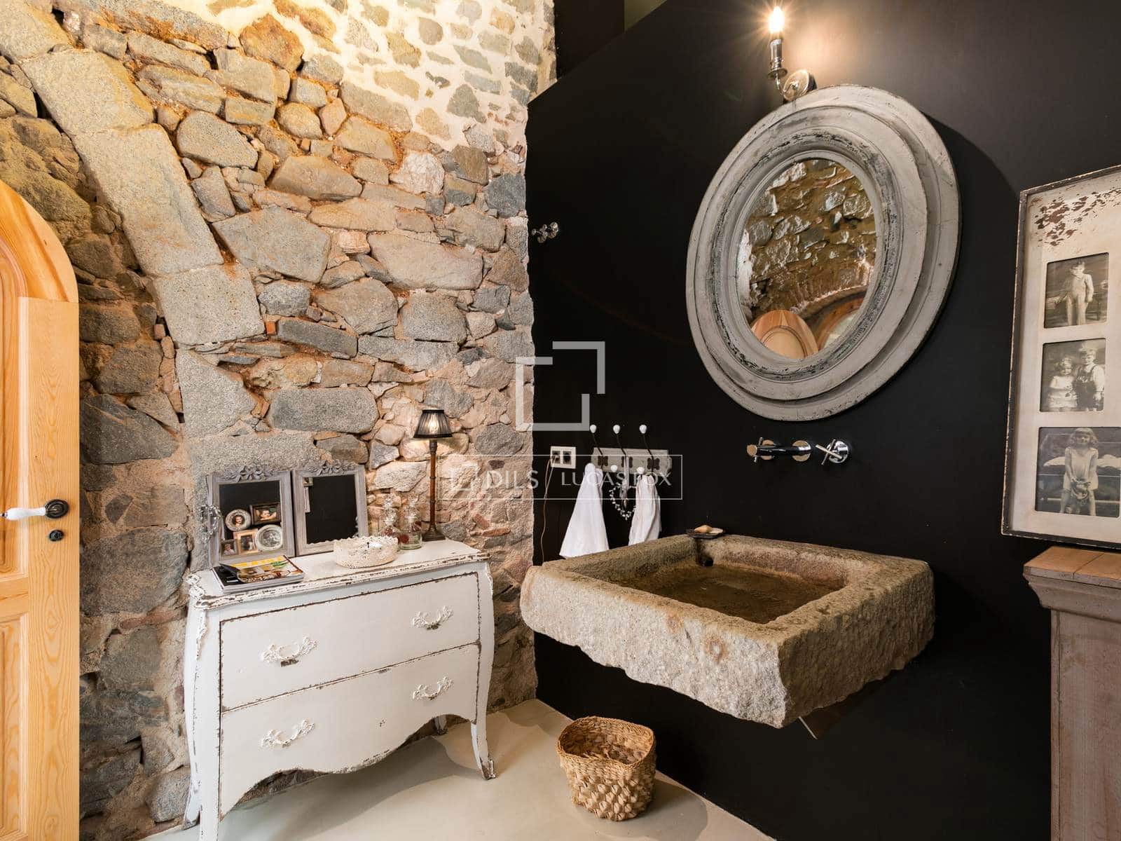 5 slaapkamer Villa te koop in Tiana met zwembad - € 2.700.000 (Ref: 4404354)