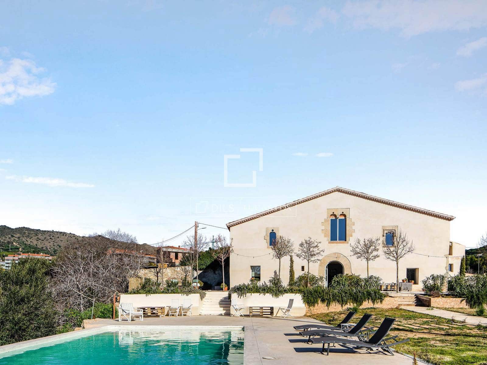 5 slaapkamer Villa te koop in Tiana met zwembad - € 2.700.000 (Ref: 4404354)