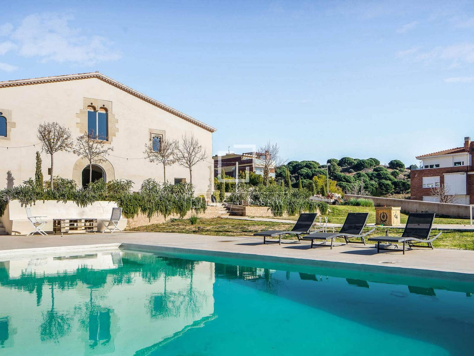 5 slaapkamer Villa te koop in Tiana met zwembad - € 2.700.000 (Ref: 4404354)