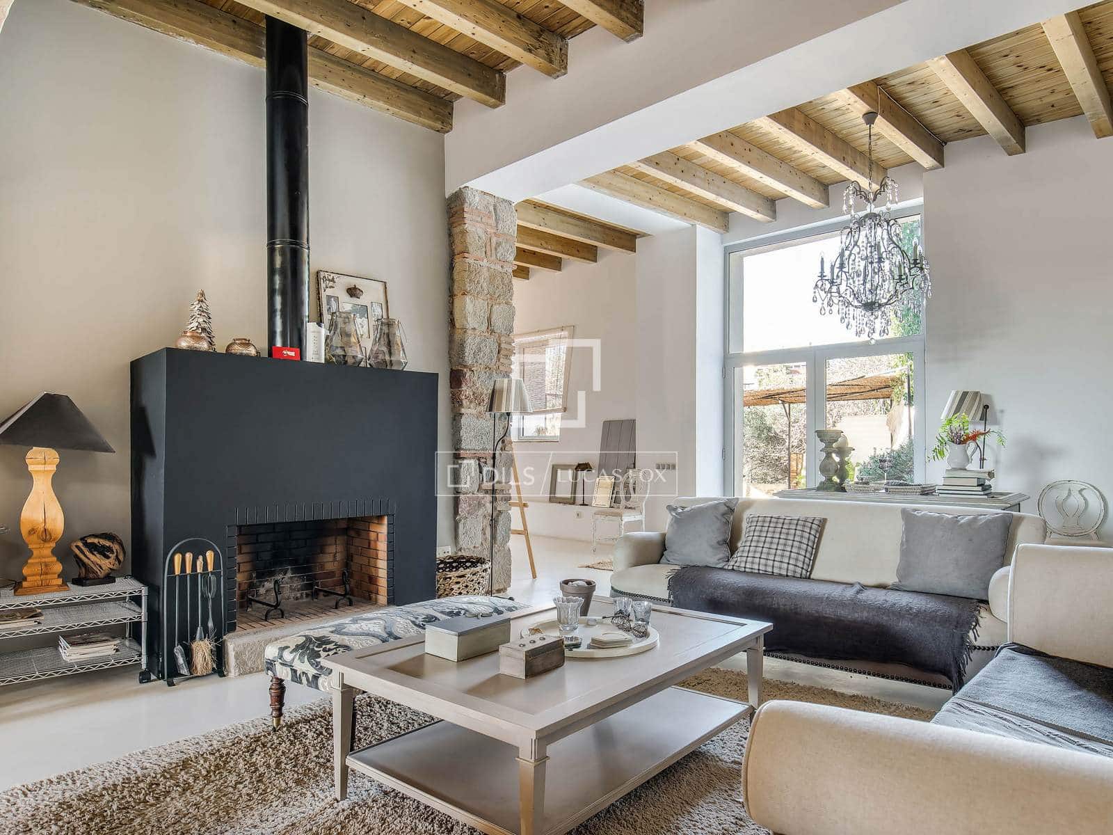 5 slaapkamer Villa te koop in Tiana met zwembad - € 2.700.000 (Ref: 4404354)