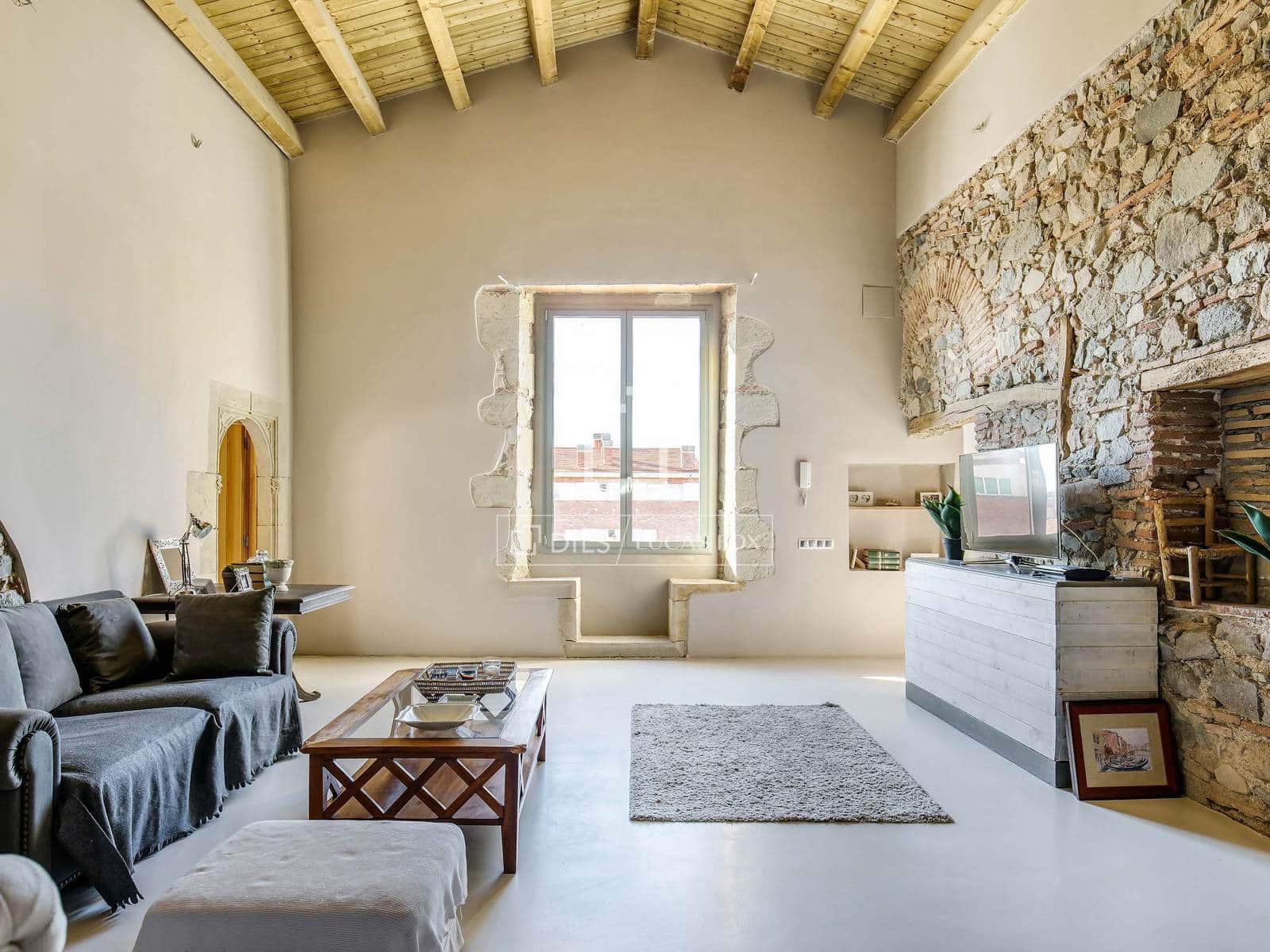 5 slaapkamer Villa te koop in Tiana met zwembad - € 2.700.000 (Ref: 4404354)