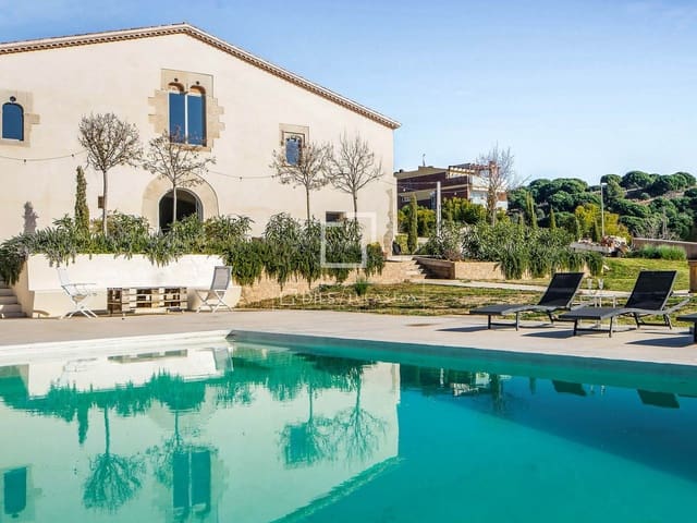 5 slaapkamer Villa te koop in Tiana met zwembad - € 2.700.000 (Ref: 4404354)