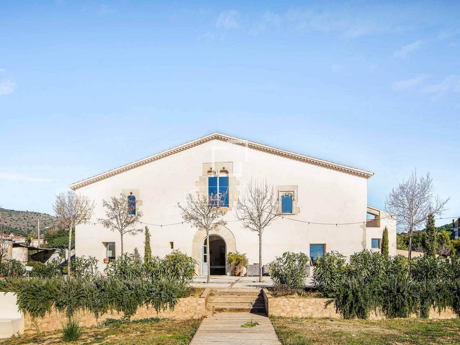 5 slaapkamer Villa te koop in Tiana met zwembad - € 2.700.000 (Ref: 4404354)