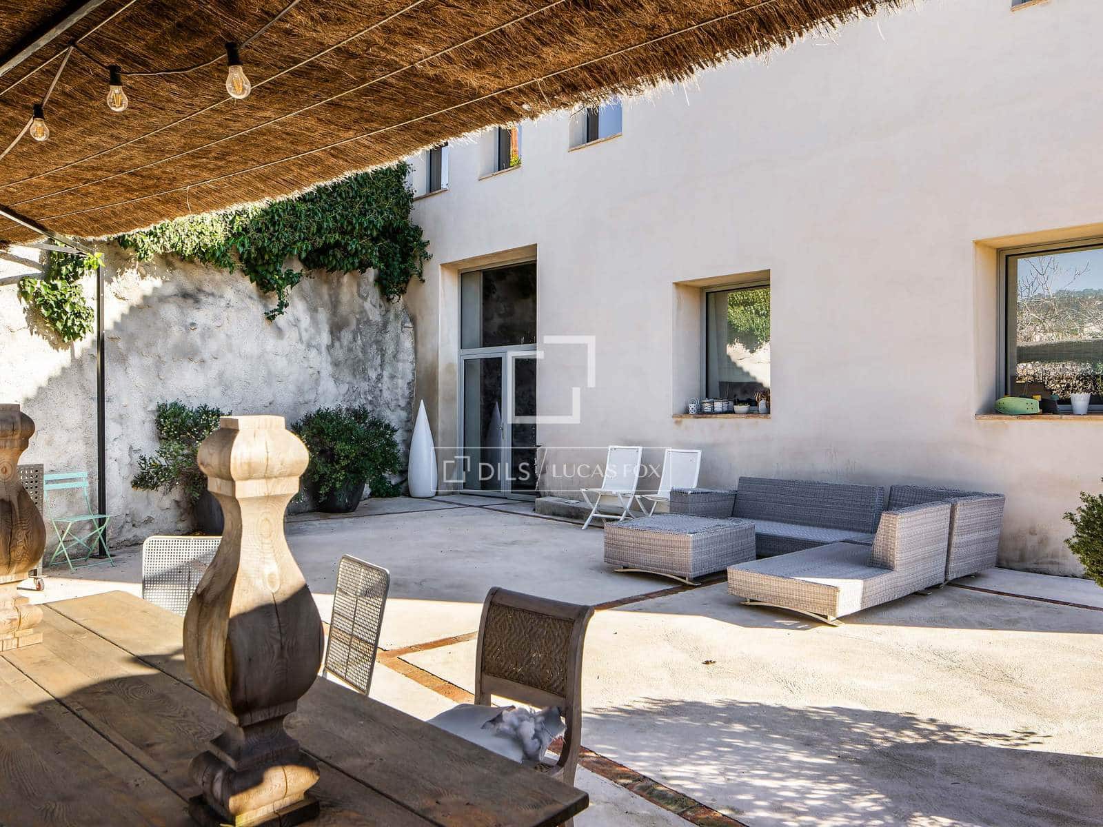 5 slaapkamer Villa te koop in Tiana met zwembad - € 2.700.000 (Ref: 4404354)