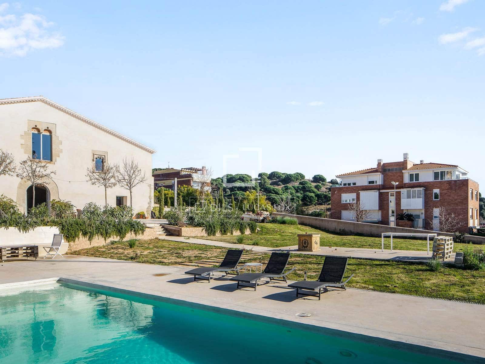 5 slaapkamer Villa te koop in Tiana met zwembad - € 2.700.000 (Ref: 4404354)