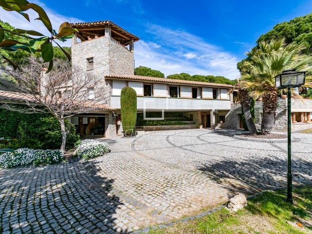 8 soverom Villa til salgs i Premià de Dalt med svømmebasseng garasje - € 2 050 000 (Ref: 4486582)