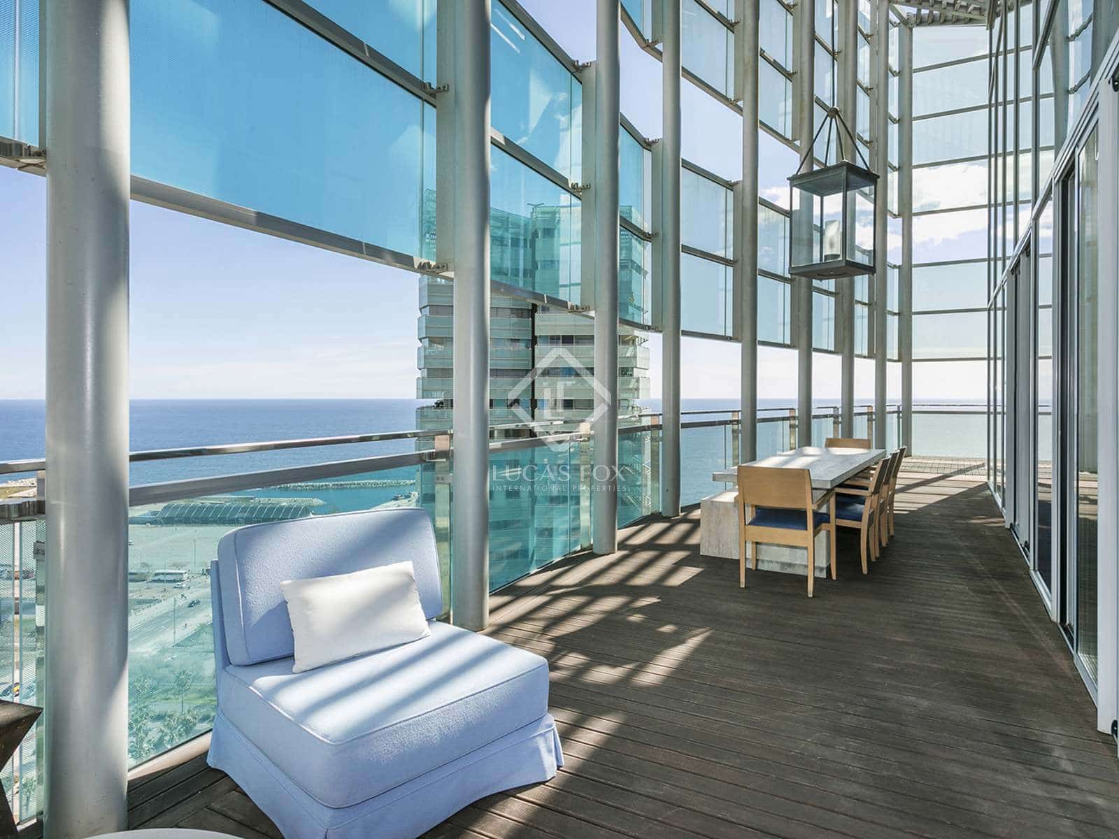 2 soverom Penthouse til salgs i Barcelona by med svømmebasseng garasje - € 2 195 000 (Ref: 4549610)