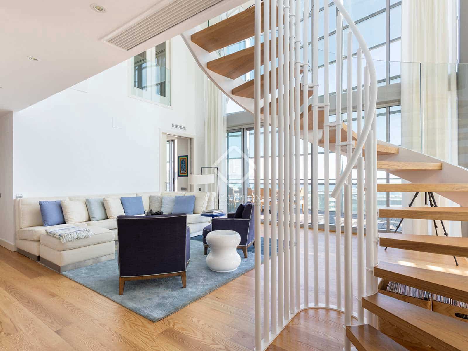 2 soverom Penthouse til salgs i Barcelona by med svømmebasseng garasje - € 2 195 000 (Ref: 4549610)