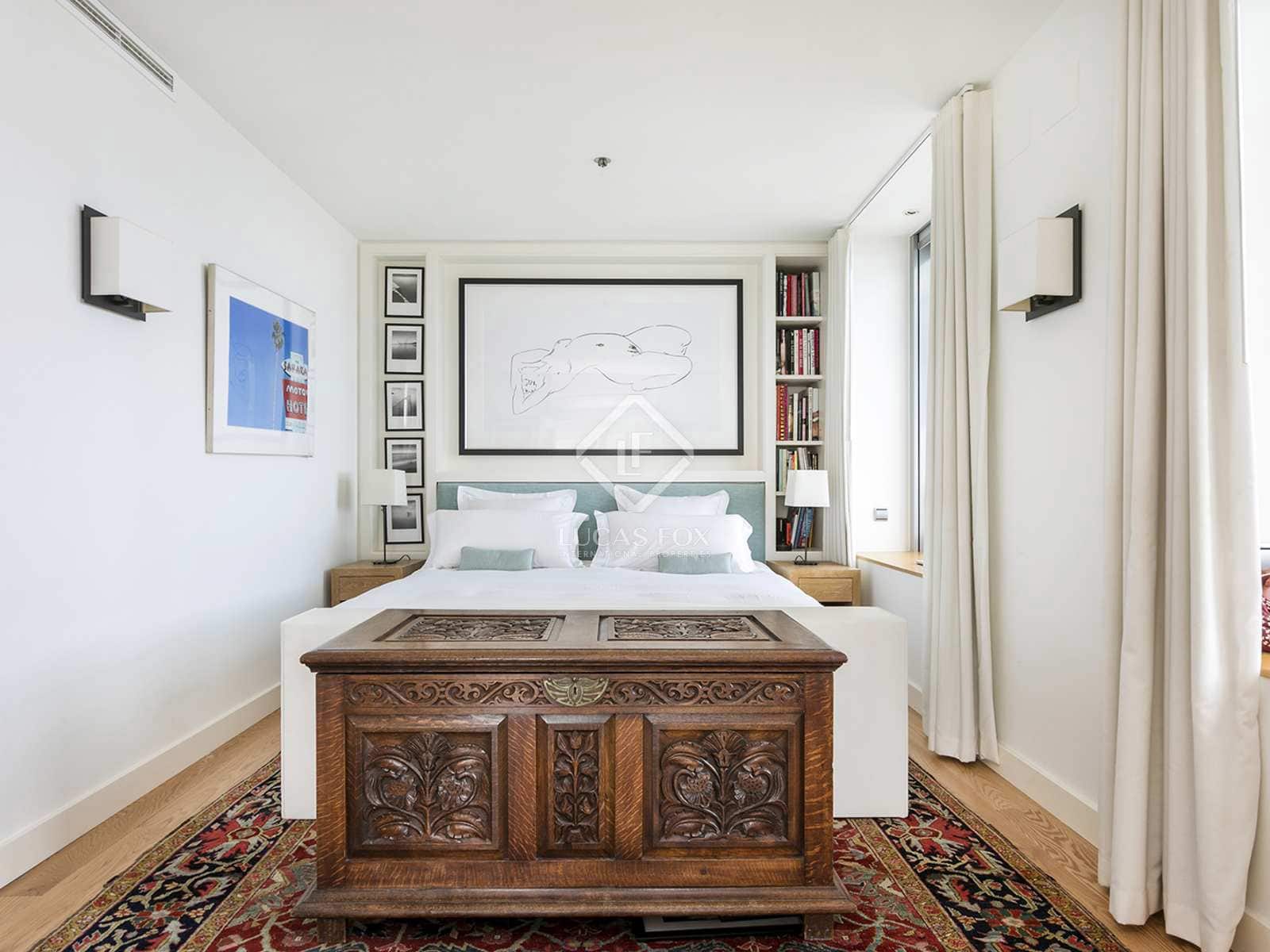 2 soverom Penthouse til salgs i Barcelona by med svømmebasseng garasje - € 2 195 000 (Ref: 4549610)