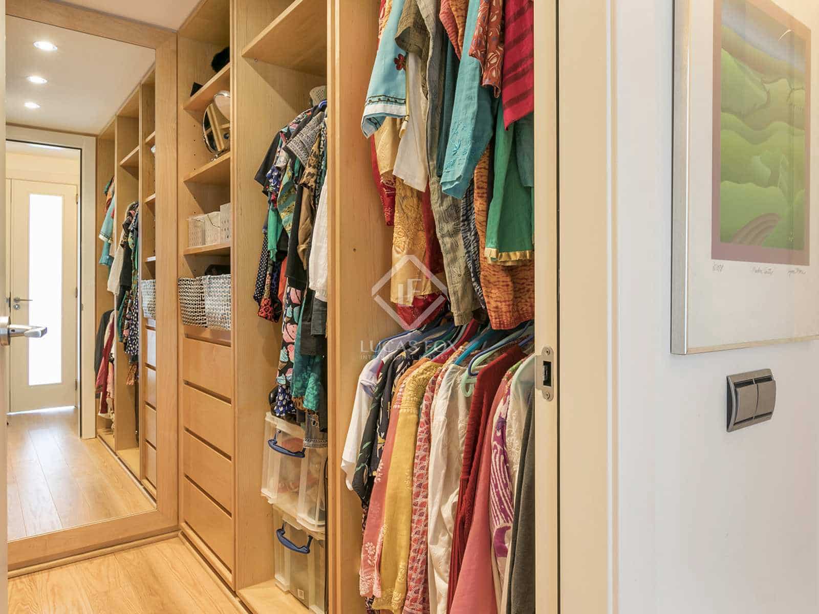 2 soverom Penthouse til salgs i Barcelona by med svømmebasseng garasje - € 2 195 000 (Ref: 4549610)