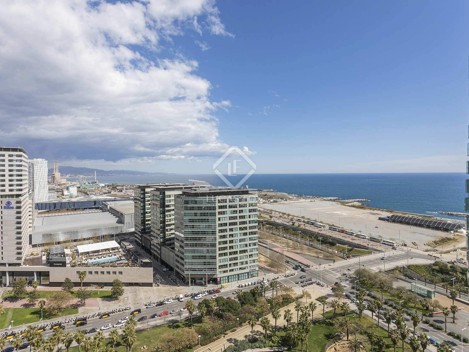 2 soverom Penthouse til salgs i Barcelona by med svømmebasseng garasje - € 2 195 000 (Ref: 4549610)