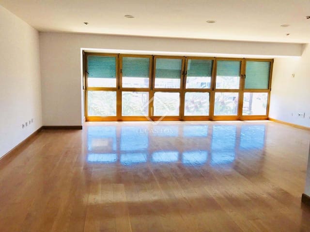 4 slaapkamer Appartement te koop in Alicante stad met garage - € 790.000 (Ref: 4618969)