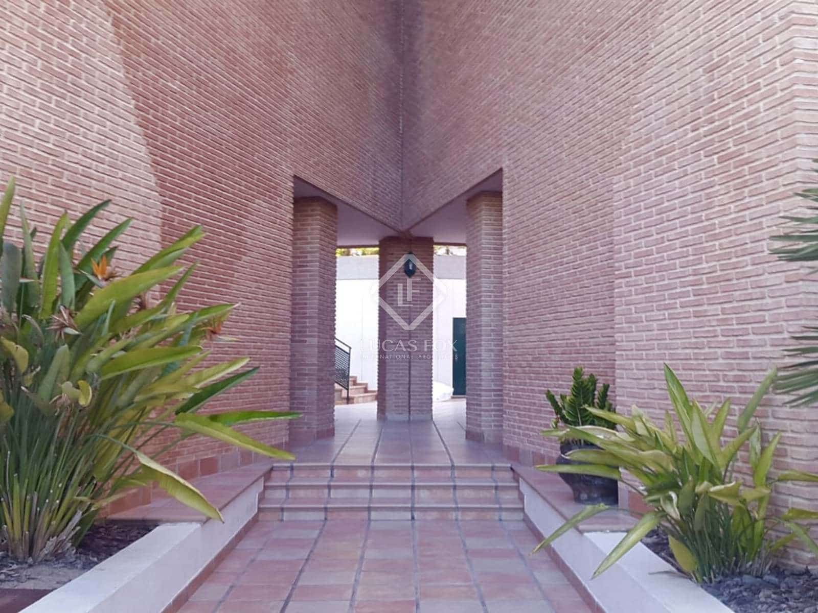 7 bedroom Villa for sale in Alicante / Alacant city with pool garage - € 1,149,000 (Ref: 4618989)