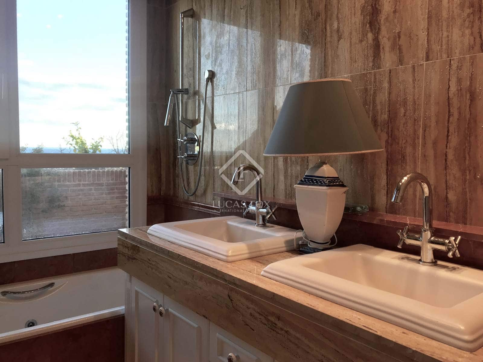 7 bedroom Villa for sale in Alicante / Alacant city with pool garage - € 1,149,000 (Ref: 4618989)