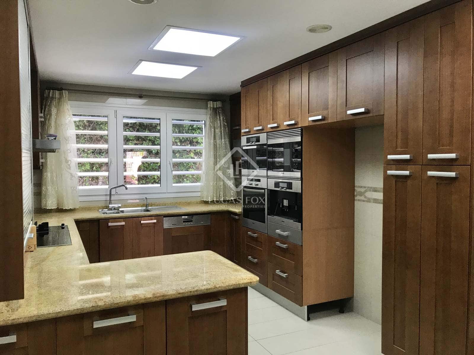 7 bedroom Villa for sale in Alicante / Alacant city with pool garage - € 1,149,000 (Ref: 4618989)