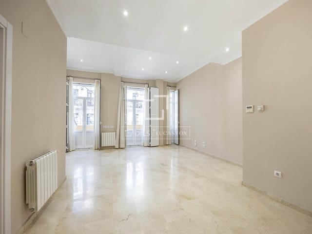 2 sovrum Lägenhet att hyra i Valencia stad med garage - 2 200 € (Ref: 4618999)