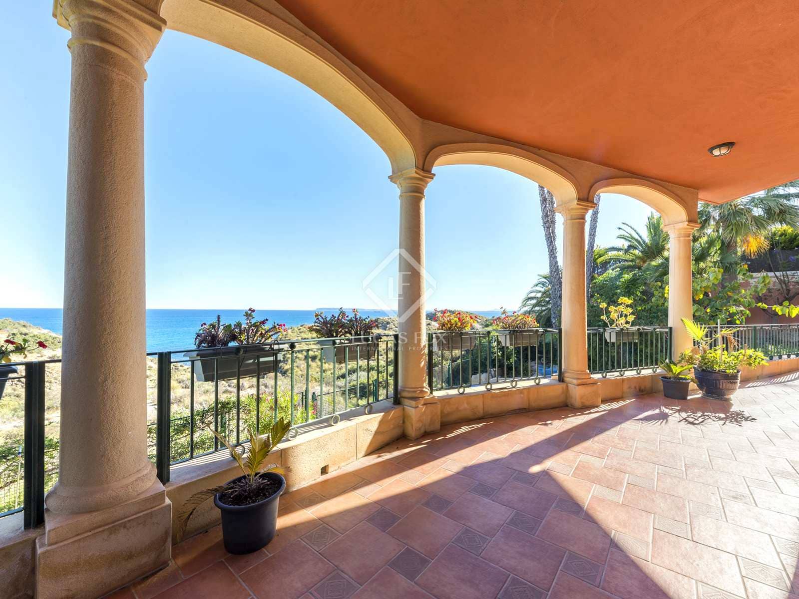 7 slaapkamer Villa te koop in Alicante stad met garage - € 4.000.000 (Ref: 4639242)