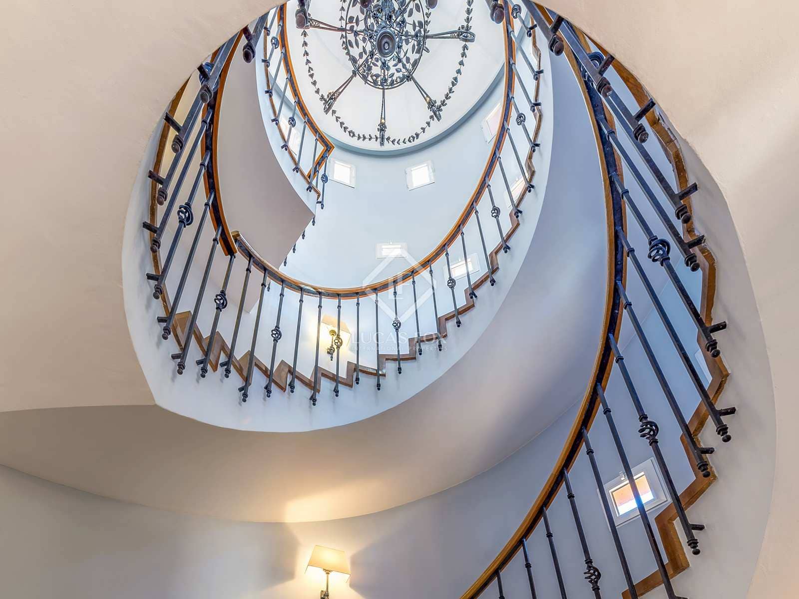 7 slaapkamer Villa te koop in Alicante stad met garage - € 4.000.000 (Ref: 4639242)