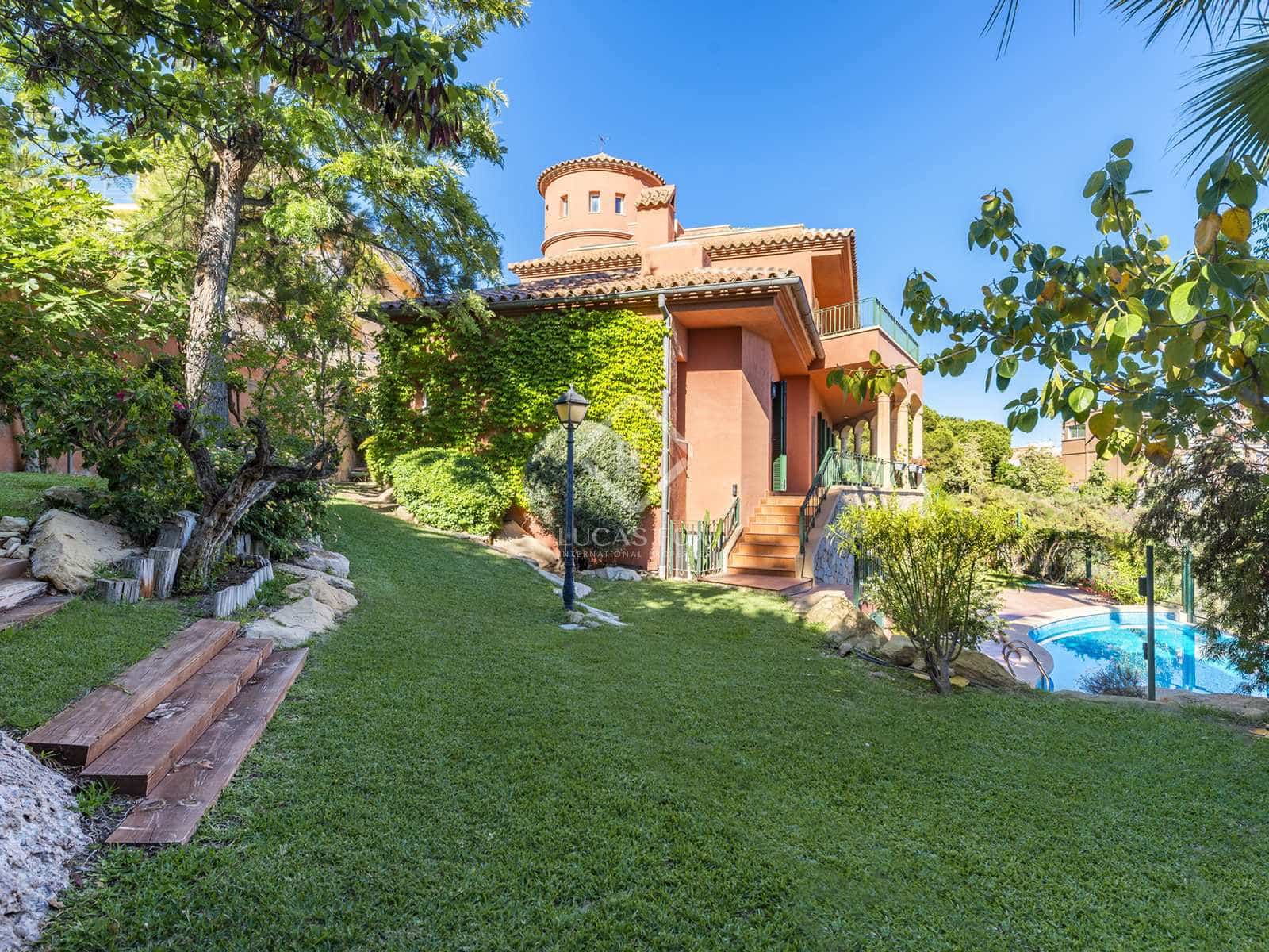 7 slaapkamer Villa te koop in Alicante stad met garage - € 4.000.000 (Ref: 4639242)