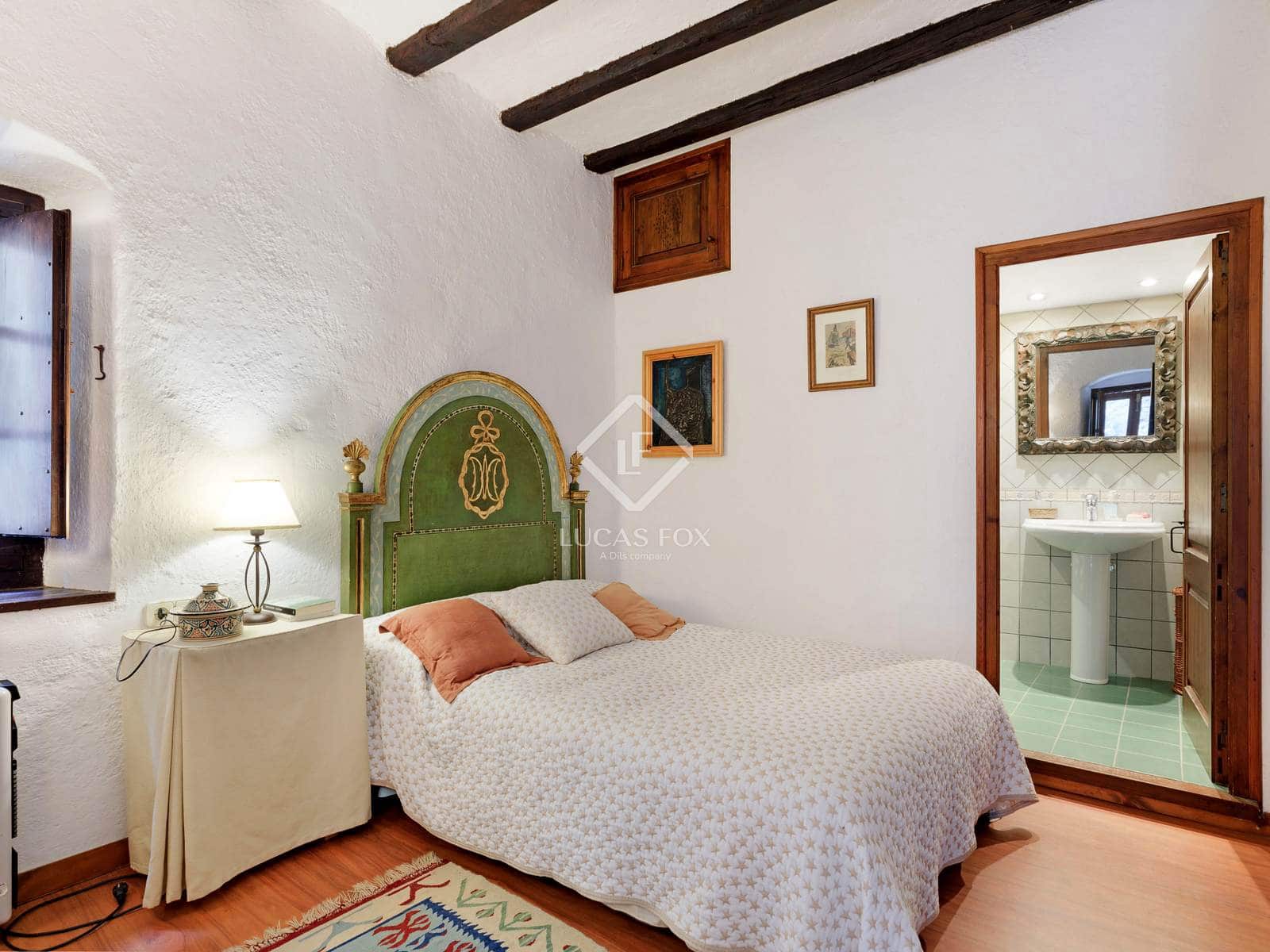 Chalet de 5 habitaciones en Monells en venta - 1.350.000 € (Ref: 4640585)