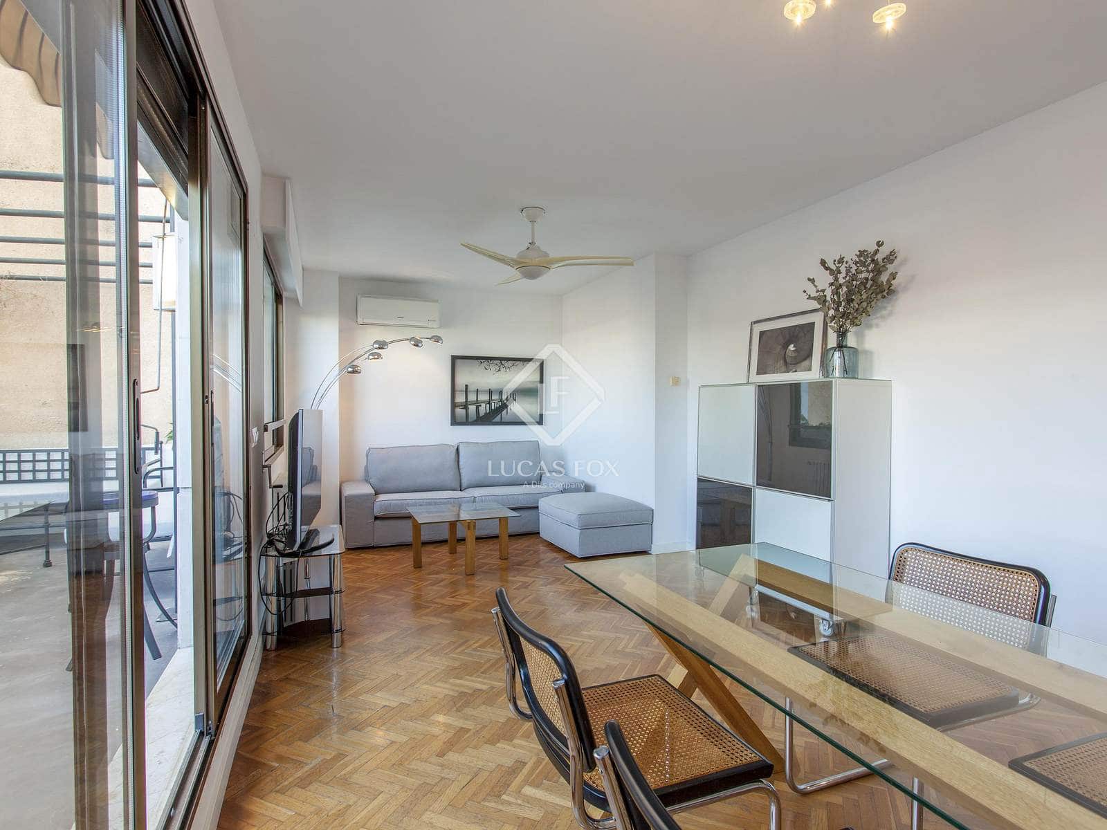 2 bedroom Penthouse for rent in Valencia city with garage - € 2,300 (Ref: 4671282)