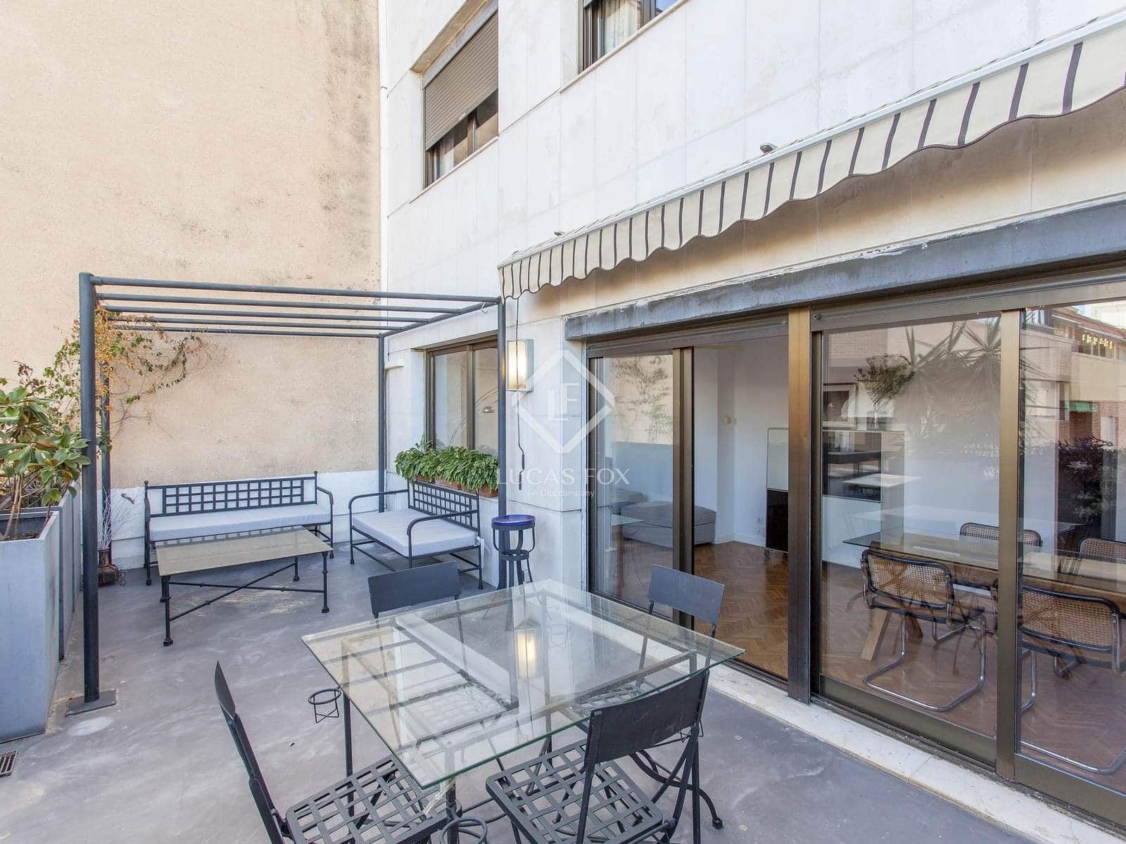 2 bedroom Penthouse for rent in Valencia city with garage - € 2,300 (Ref: 4671282)